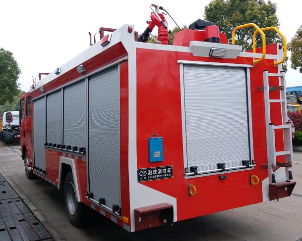 JDF5100GXFPM30/Q型泡沫消防車價格廠家直銷